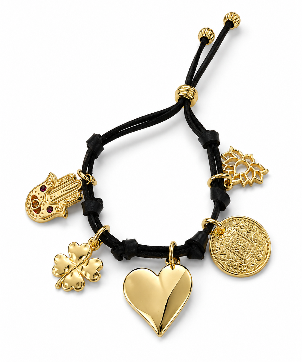 Pulseira Naia com cordão preto e pingentes dourados: coração, sol, medalha e flor