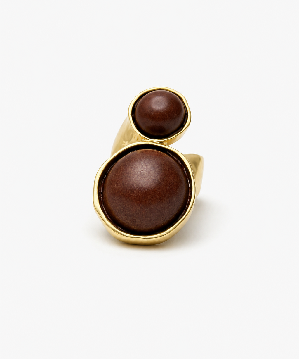 Anel duplo com duas pedras ovais marrons e aro dourado