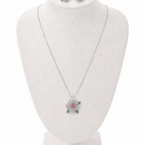 Conjunto de colar e brinco Begônia prateado com pingente de flor e detalhes verdes