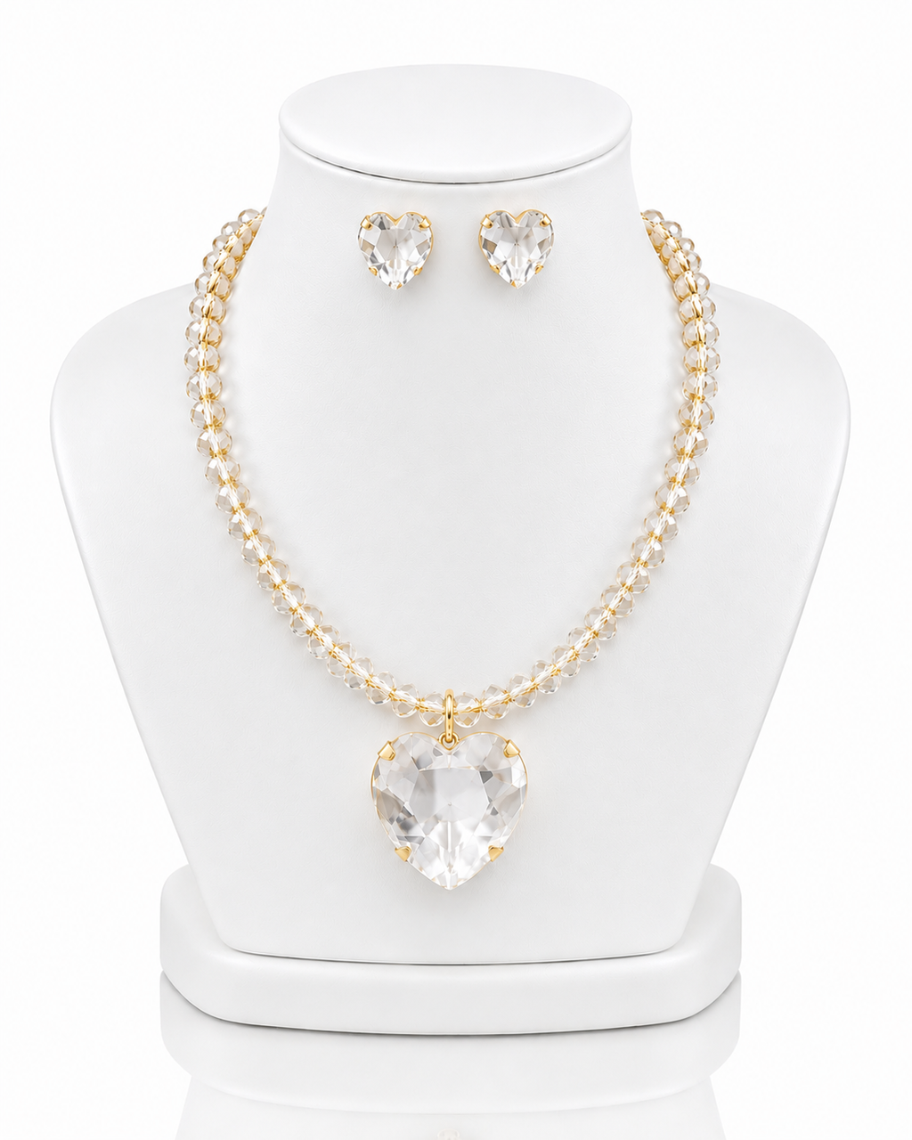 Conjunto de colar e brincos: corações de cristal transparente e corrente dourada
