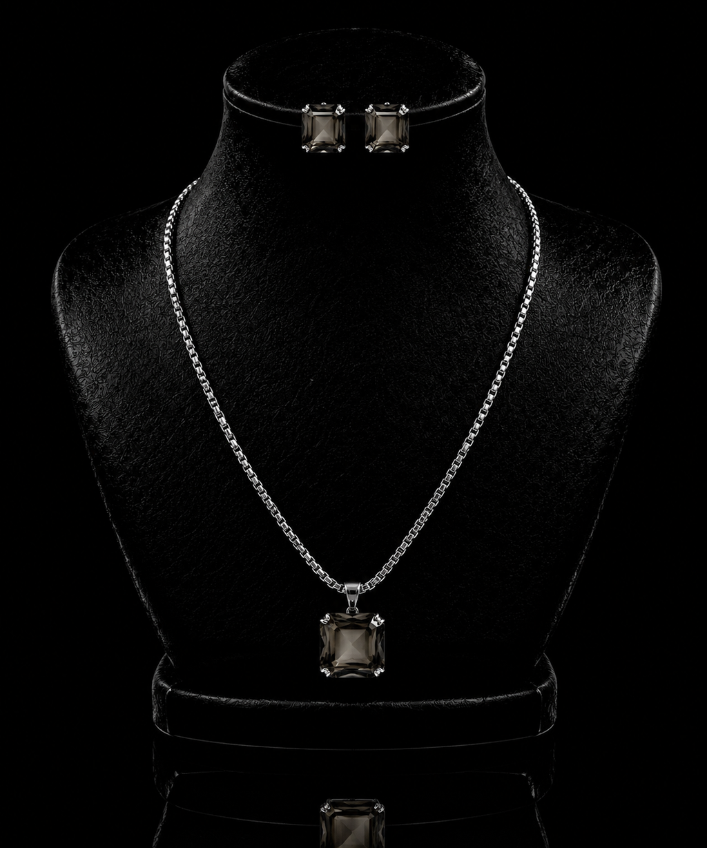 Conjunto Aurélia com cristais quadrados transparentes, corrente prateada