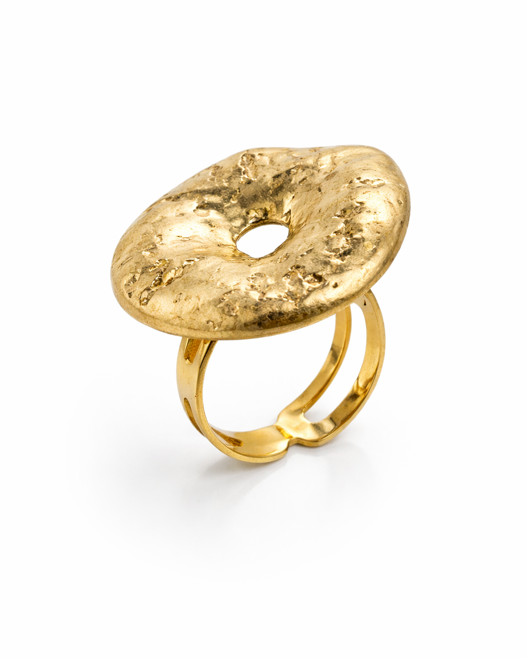Anel dourado oval com furo central e aro duplo