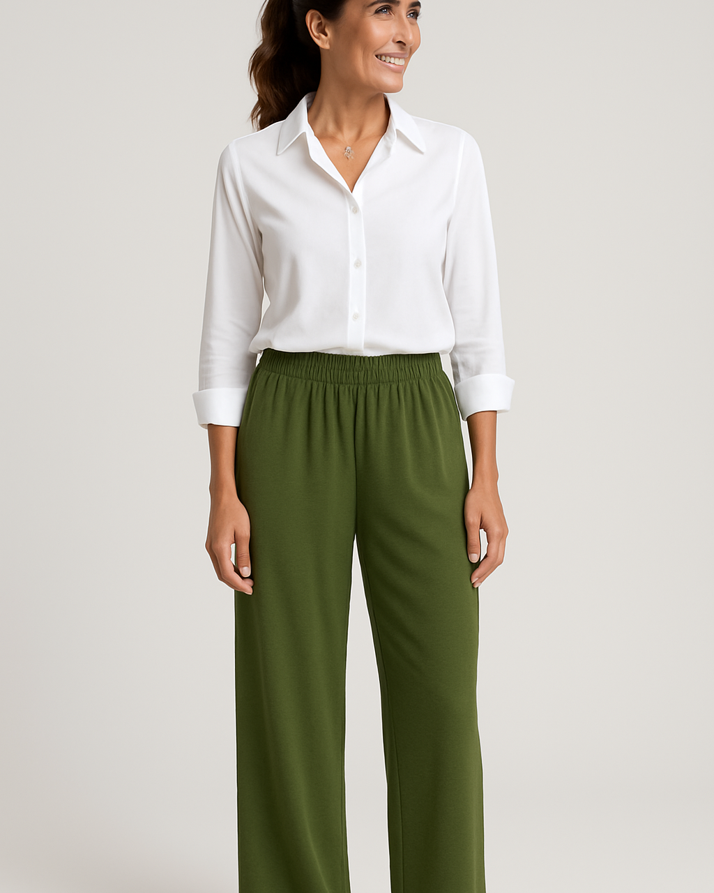 Calça verde militar de pernas largas com cós elástico