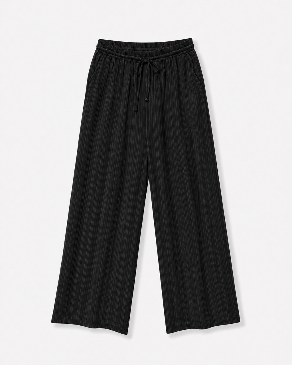 Calça ampla preta com risca vertical, cós elástico e cordão