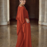 Calça Larissa ampla terracota com faixa na cintura e bolsos, modelagem pantalona