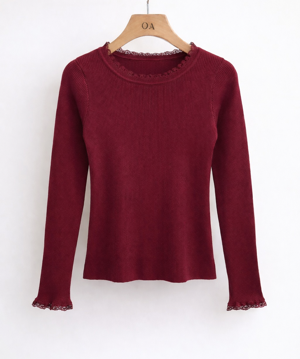Blusa marsala de malha manga longa com punhos rendados e gola canelada