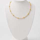 Choker dourado de esferas com zircônia, corrente delicada