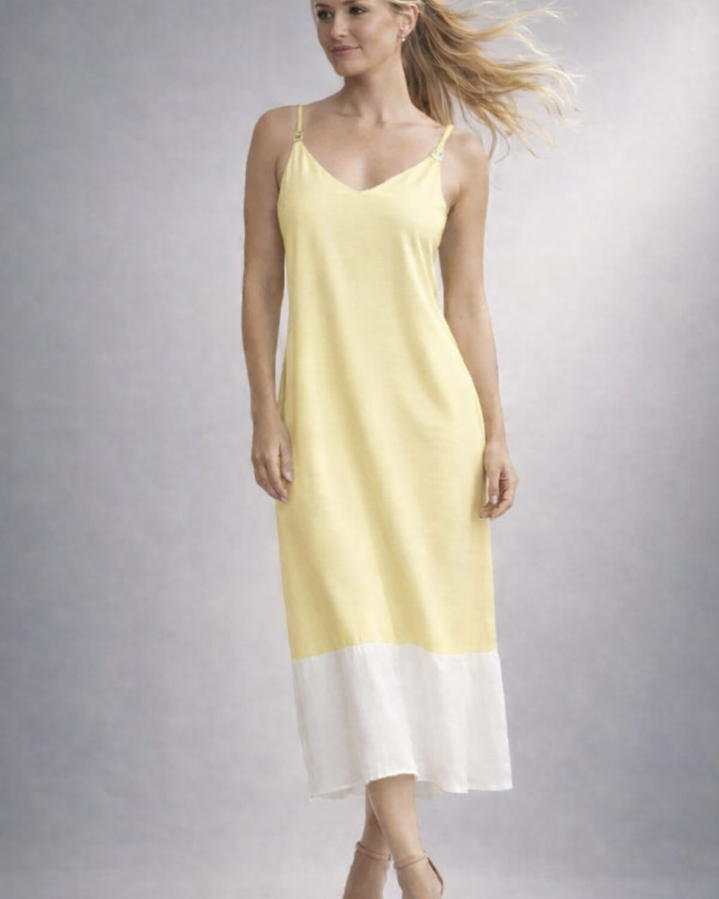 Vestido midi de alças finas amarelo claro com recorte e barra branca