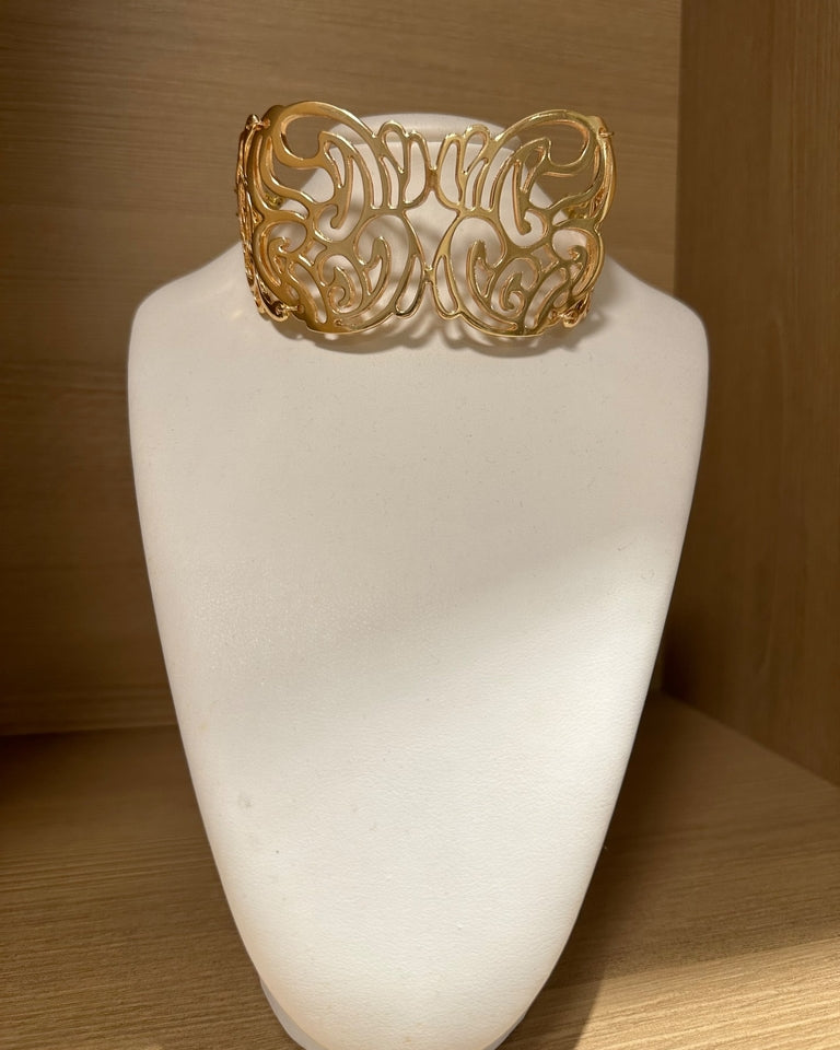 Colar Graz dourado em filigrana com aro largo