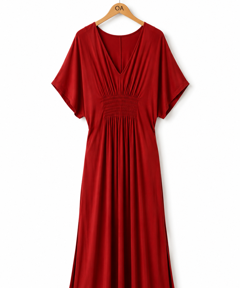 Vestido Iolanda vermelho queimado com decote V e franzidos na cintura, mangas amplas.