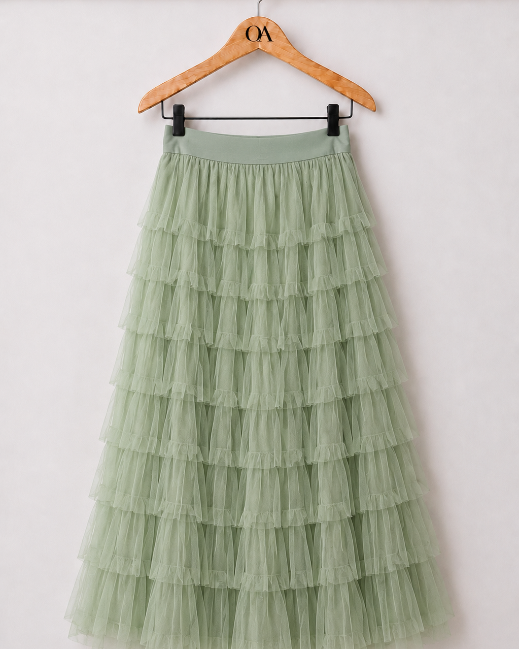 Saia de tule verde menta em camadas, cós com elástico, vista frontal