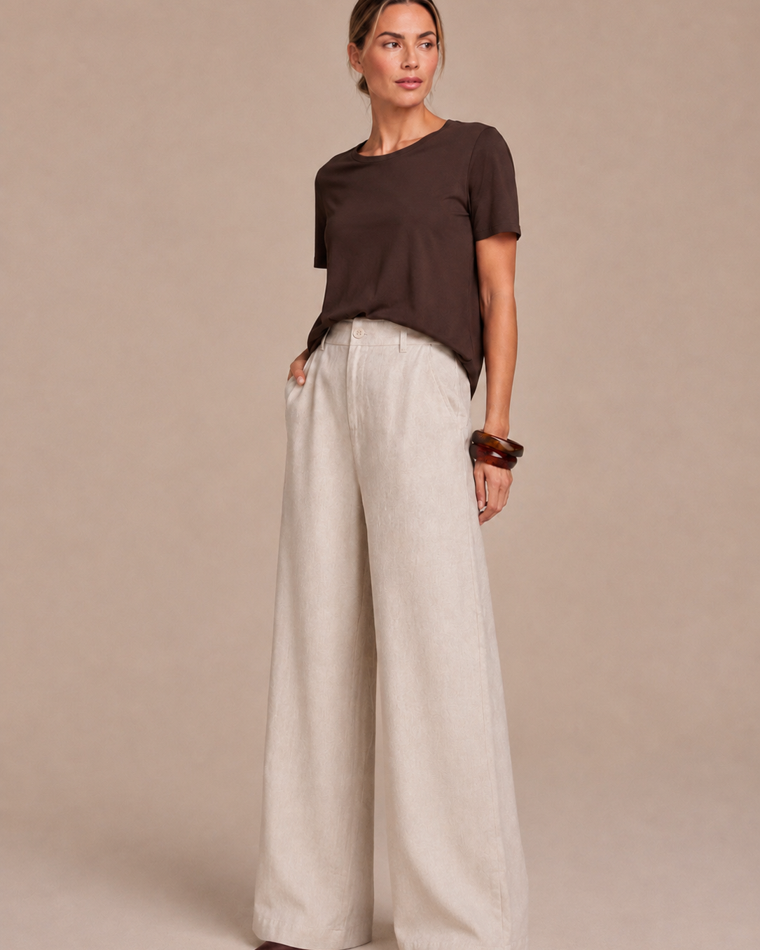 Calça Veneza creme de perna ampla