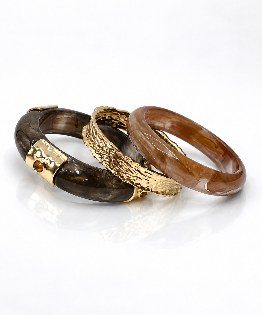 Trio de pulseiras Liana em tons café e dourado texturizado