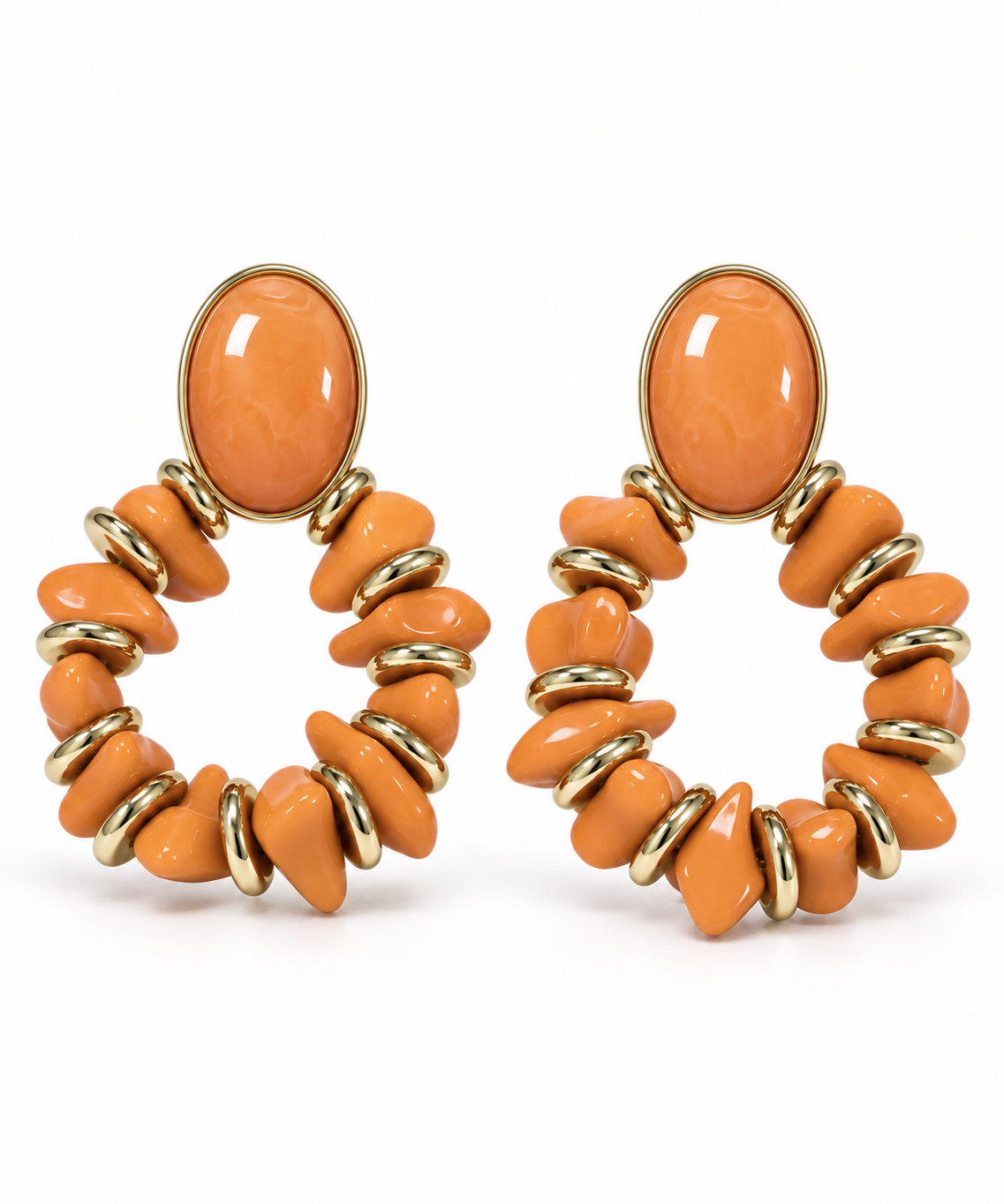 Brinco argola Dorothy com pedras laranja e contas prateadas e verdes