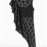 Blusa sem mangas preta com textura tipo cobra e recorte frontal