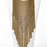 Colar Vivra dourado em corrente de malha com franjas