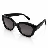Óculos Malala estilo gatinho com armação preta e lentes escuras