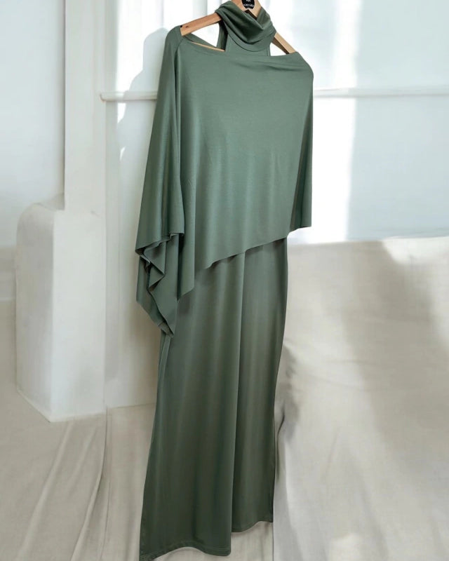 Vestido Guita verde com gola drapeada e bainha assimétrica
