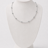 Choker prateado de esferas com zircônia, acabamento brilhante