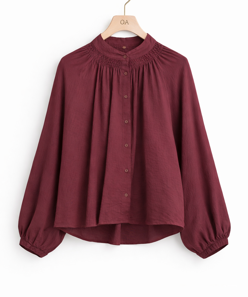 Blusa vinho com gola franzida e botões na frente, mangas bufantes