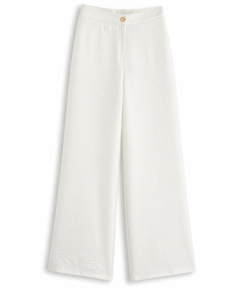 Calça Aurora off white com cós alto e botão, modelagem ampla e comprimento longo