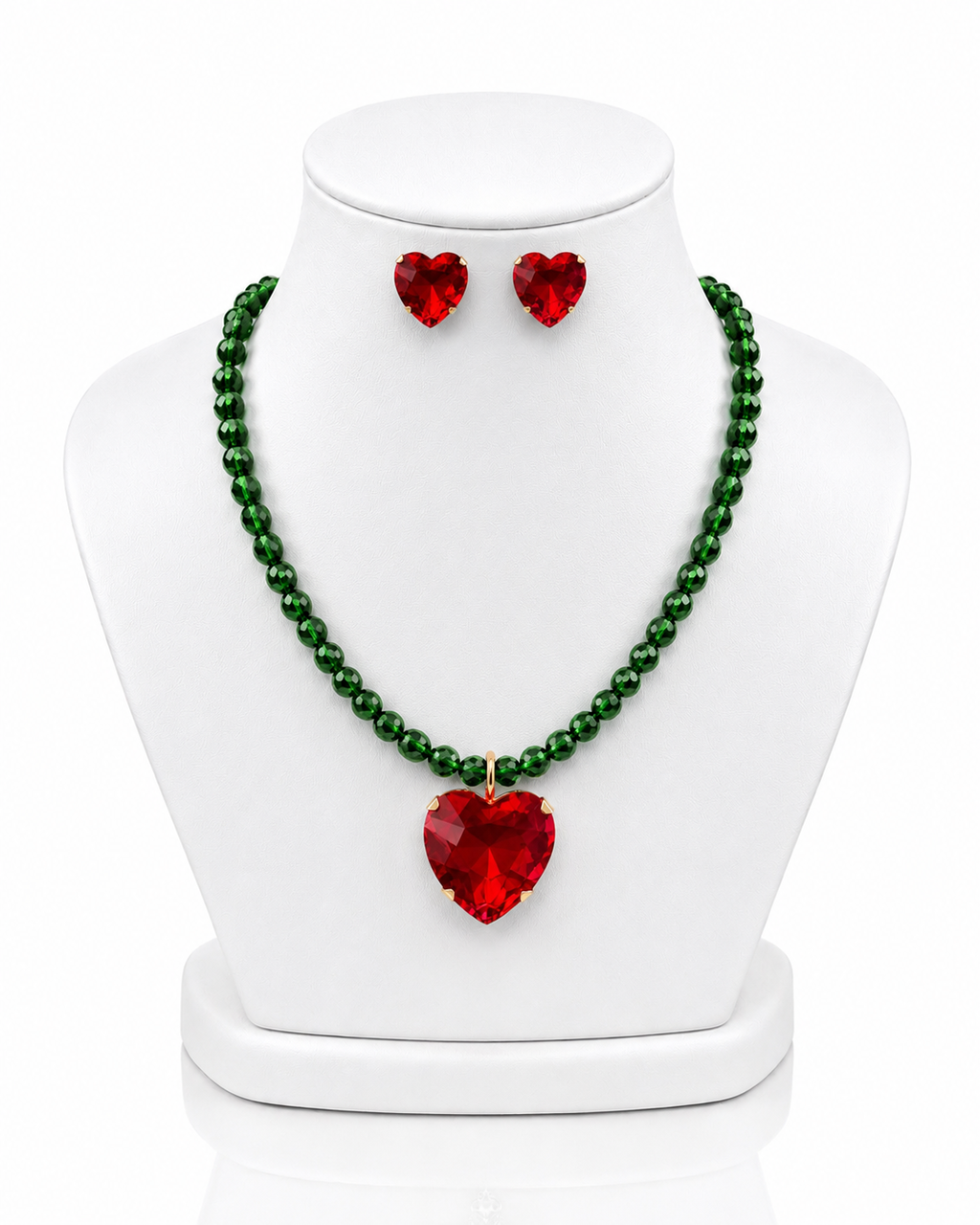 Conjunto de colar com cristais verdes e pingente coração vermelho, brinco coração vermelho