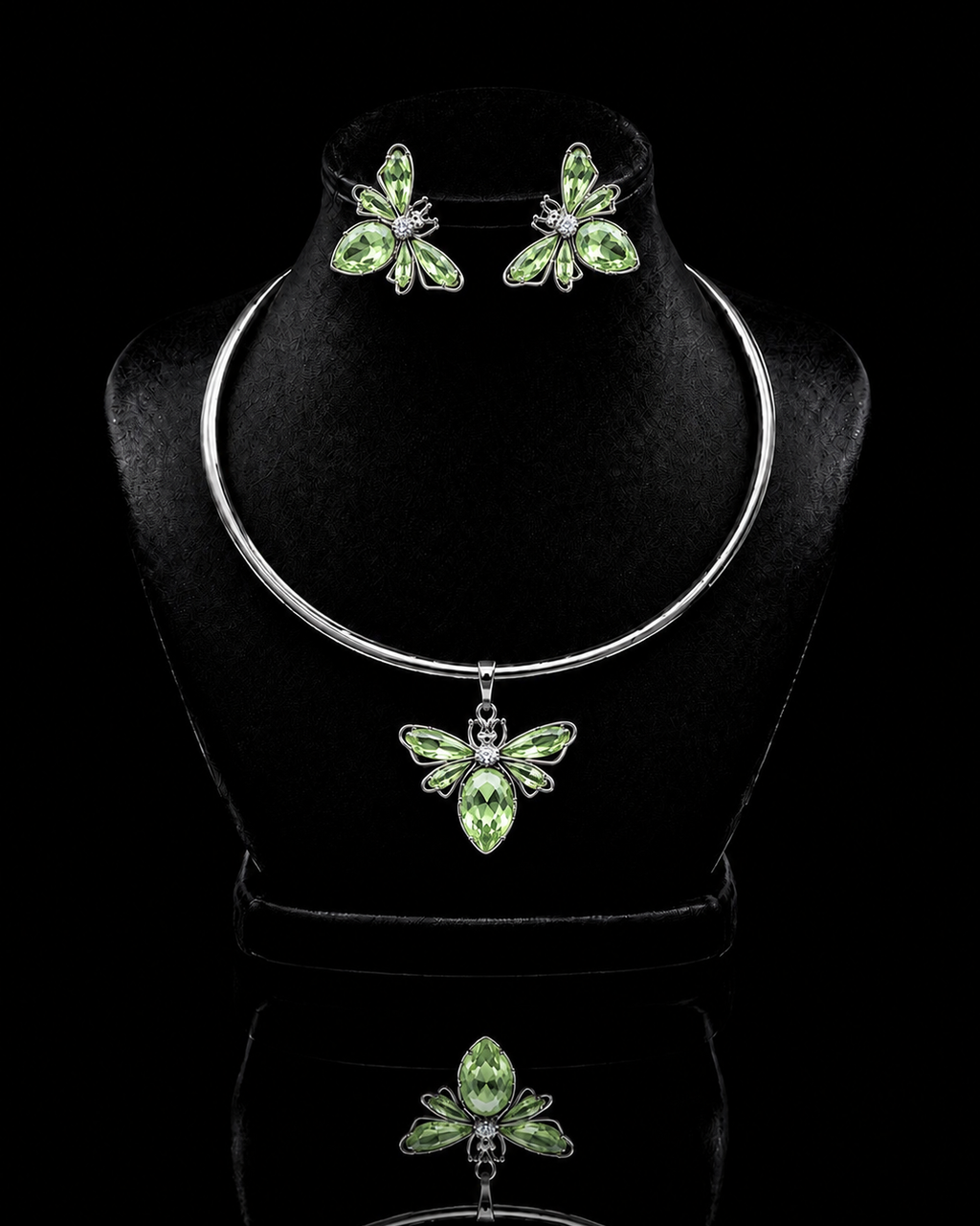 Conjunto colar e brinco natureza com flores prateadas e pedras verdes
