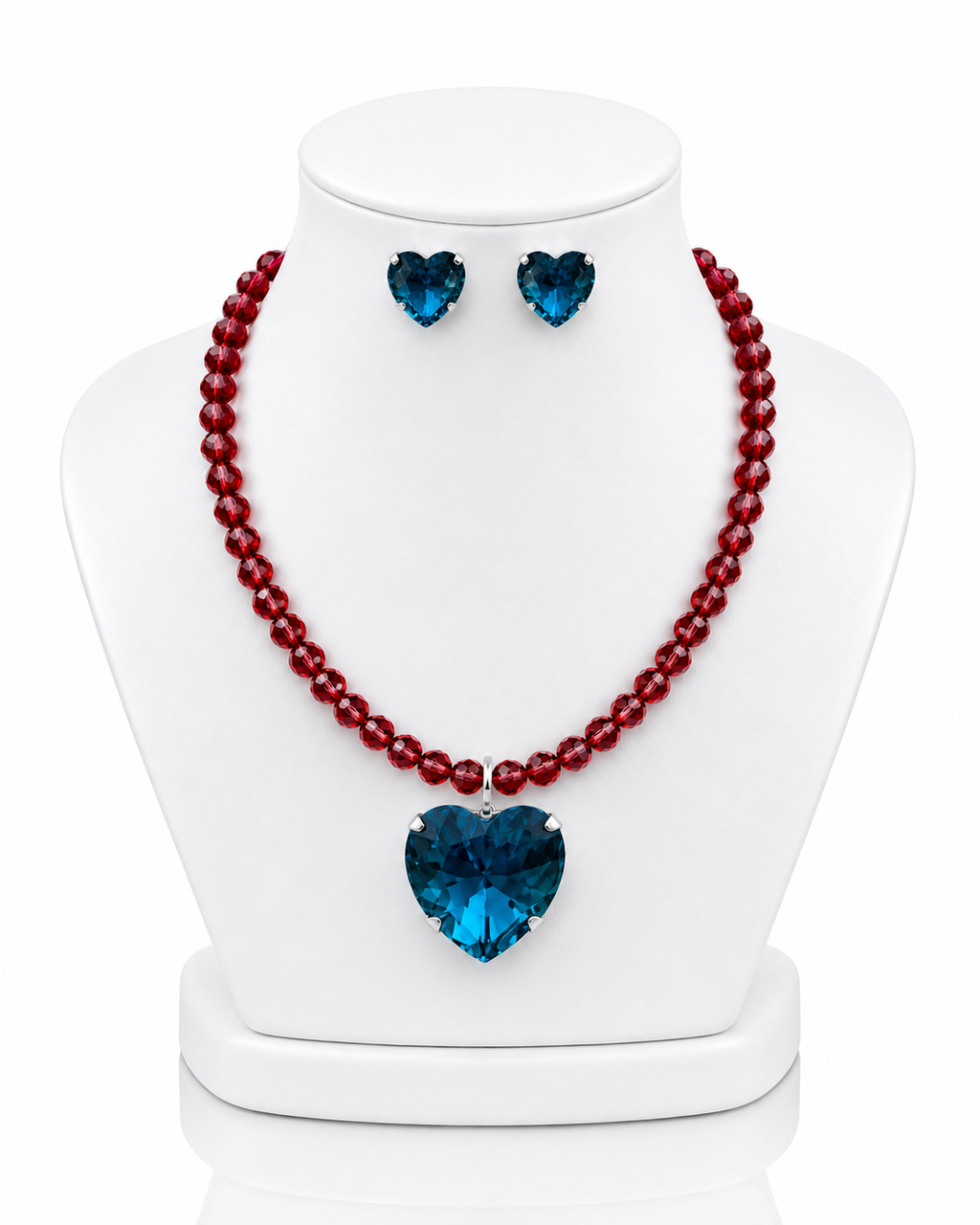 Conjunto colar com cristais vermelhos e pingente coração azul, brinco coração azul