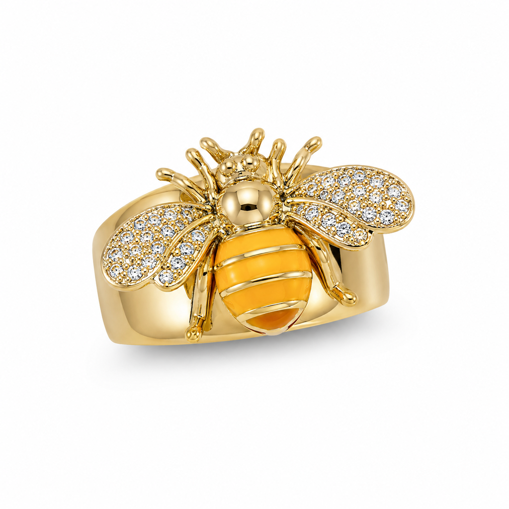 Anel dourado em formato de abelha com olhos esféricos e detalhes com zircônias