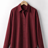 Camisa Greta vinho: gola e botões frontais, manga longa